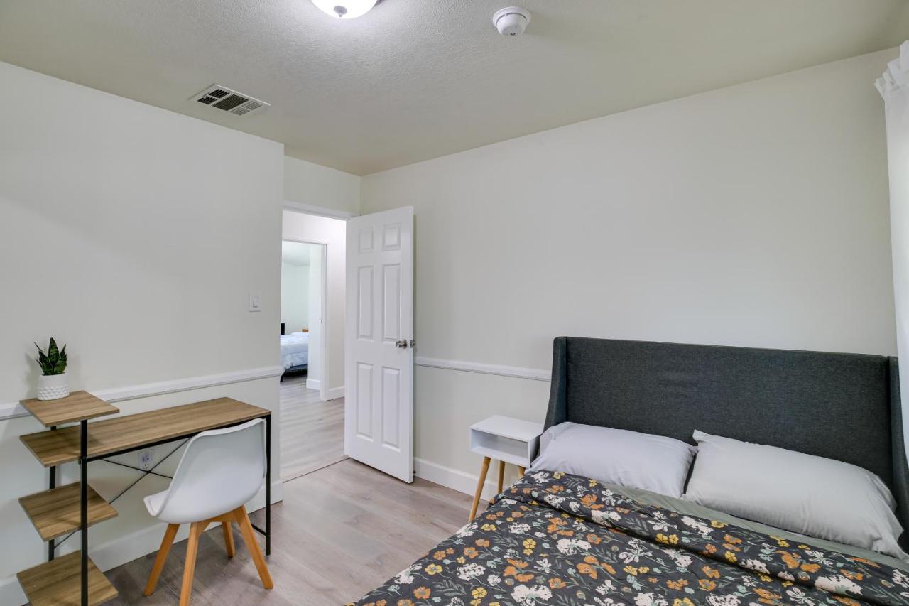 Oasis With Pool And Gas Grill! Holiday home Westminster